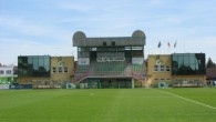 Стадион «ГКС» расположен в городе Белхатов, Польша. Первые соревнования стадион принял в 1977 году. В 2001 году трибуны стадиона были полностью перестроены и приняли свой сегодняшний вид. Вместимость стадиона составляет […]